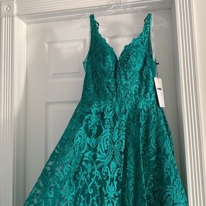 Brand New Colette Mon Cheri CL2029 Evening Dress Emerald size 6
